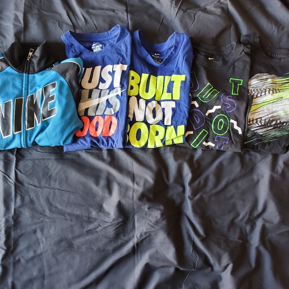 5 Boys Nike tops size 6-7 - Picture 1 of 5